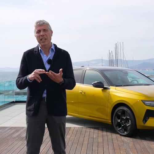 Opel Astra e Astra Sports Tourer - Stefano Virgilio racconta la nuova Astra