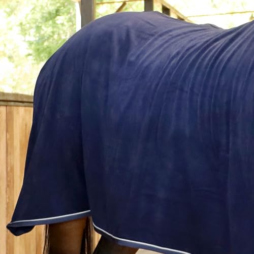 Jeffers Equine Elite Fleecedecke für Pferde, 167,8 cm, weich, verstellbare Passform, leicht, pflegeleicht, feuchtigkeitsableitend, Kühldecke mit Sattelgurt für nach dem Training, Reisen für Pferde