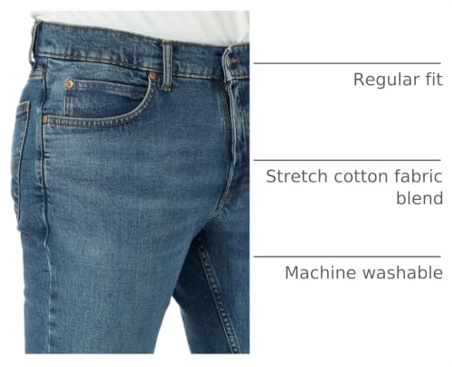 Image of Lee Men's Legendary Regular Fit Tapered Leg Jean