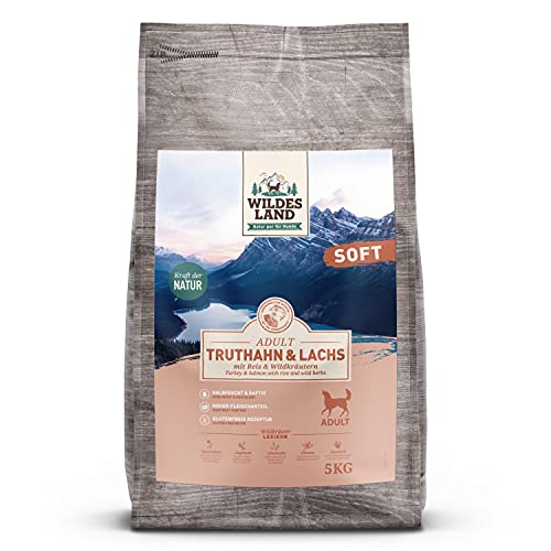 Wildes Land - Halbfeuchtes Trockenfutter für Hunde - Truthahn & Lachs - 5 kg - Soft mit Reis und Wildkräutern - Glutenfrei - Extra viel Fleisch - Für alle Hunderassen - Beste Akzeptanz