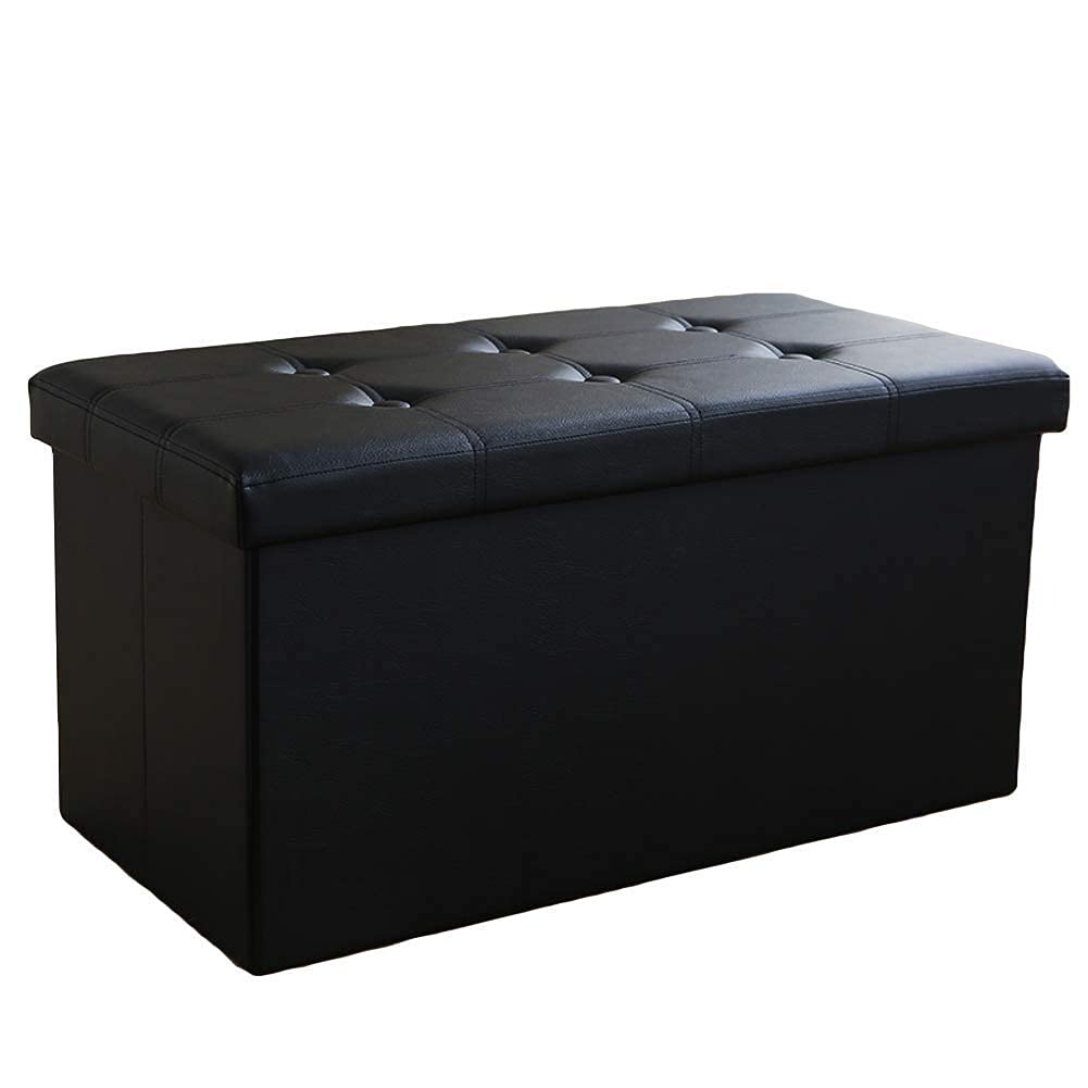 Banquette ottomane de rangement pour dissimuler le désordre et gagner de la place