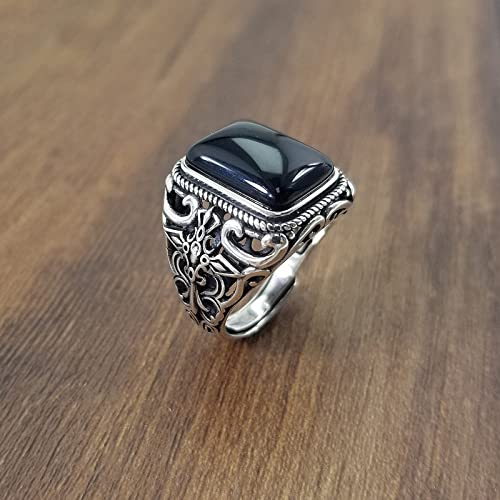 Bague ajustable gothique en argent pour sublimer vos soirées