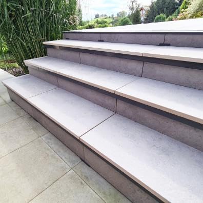 Renoplast® SW Perfil de Escalón de Aluminio para Suelos Ventilados | 200cm Grafito | Perfil de borde de escalón | Perfil de ángulo de escalera | Perfil de ángulo combinado de baldosas
