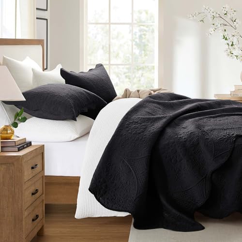 IR Imperial Rooms 10 Pack Queen Quilt Bedding Set (90" x 96") - Bulk Wholesale for Hotels, Guest Bedroom & Airbnbs - Lightweight Microfiber Reversible Floral Embossed Quilts Bedspreads (Black)