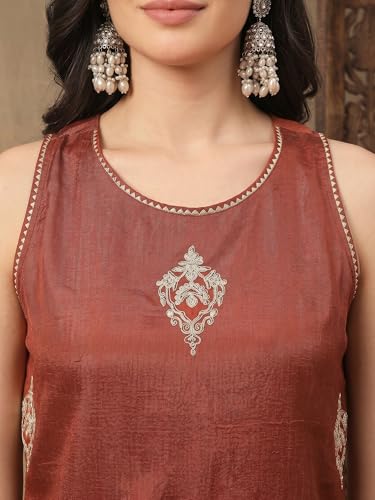 Image of Women's Floral Embroidered Silk Blend Kurta & Pant Set And Net Dupatta Ethnic Wear Salwar Suit Set (ES 2599)