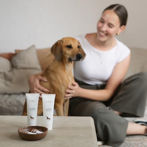 Zahncreme für Hunde – natürliche Zahnreinigung mit Kokosöl, Kurkuma & Papaya-Extrakt, sanft & effektiv, bei Zahnbelag, Zahnstein & Mundgeruch, LILADENT von LILA LOVES IT, 75 ml