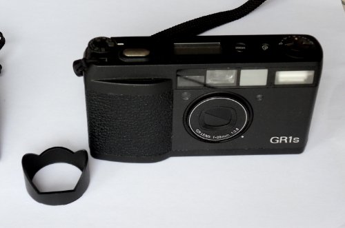 Preisvergleich Produktbild Ricoh GR 1S 135 mm Kamera
