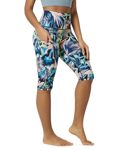 ODODOS Women's Knee Length High Waisted Yoga Capri Leggings with Pockets, Printed Workout Running Sports Athletic Yoga Capris, Blurred Tropical, Medium