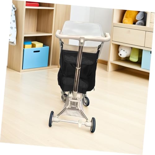 Poussette avec multiples rangement de couches pour simplifier les voyages avec bébé - 5