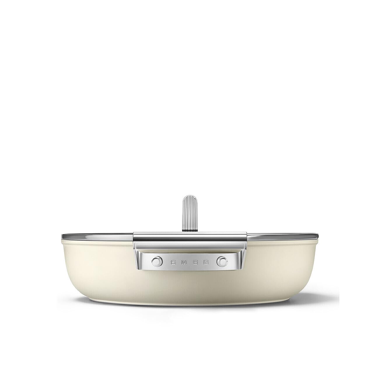 Smeg, Tegame Antiaderente DPF2812CRM, Diametro 28 cm, Rivestimento Ceramico senza PFAS, Maniglie in Acciaio Inox, per Tutti i Piani Cottura, fino a 250° in Forno, Capacità 4,3 L, Panna Opaco