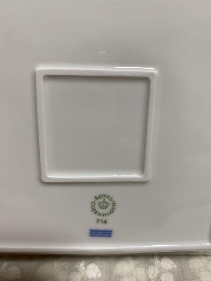 ロイヤルコペンハーゲン ホワイトフルーテッドフルレーススクエア14㎝ペア