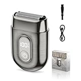 EchoByte 高質感メタルボディ 往復式電動シェーバー メンズ ひげそり フローティング3枚刃 乾湿両用 IPX7防水仕様 髭剃り 低振動＆静音設計 電気シェーバー コンパクト設計 LED残量表示 Type-C急速充電 ワンタッチロック機能搭載 120分連続駆動 出張・旅行・車内使用 一年保証付き 日本語取扱説明書付属 (メタリックグレー)