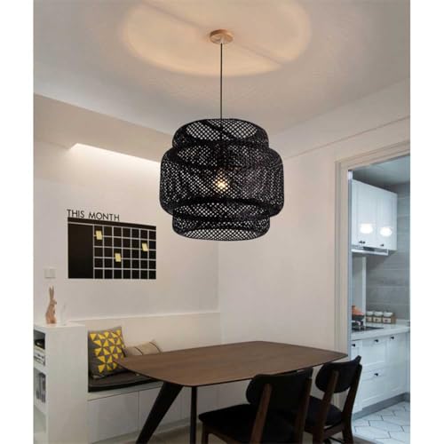 Lustre rotin suspendu pour remplacer un éclairage agressif