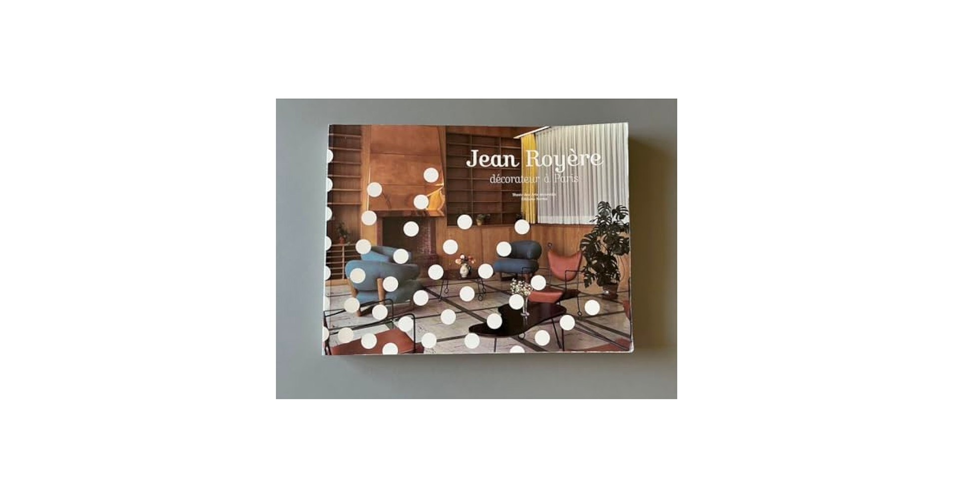 Jean Royere ジャンロワイエ　decorateur a Paris Amazon.co.jp: Jean Royere ジャンロワイエ decorateur a Paris