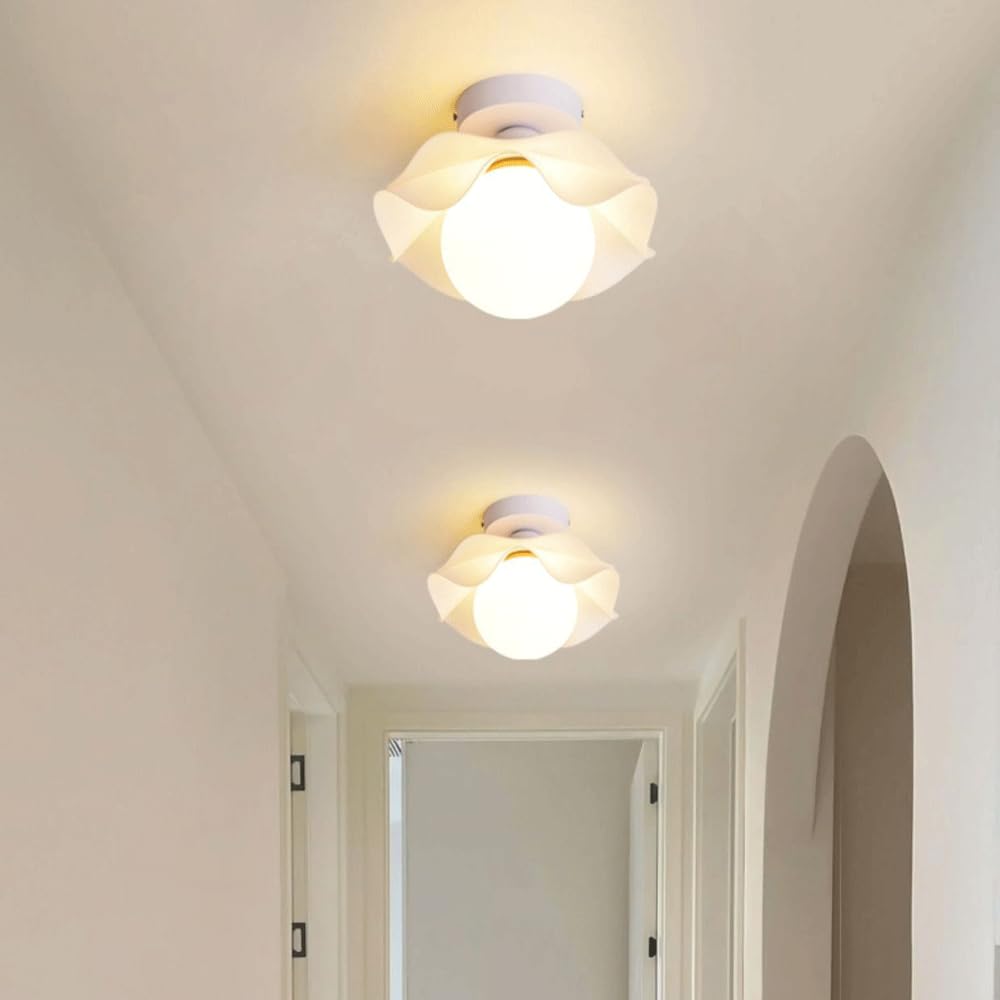 1-Light Mini Glass Globe Ceiling Light, nowoczesne półspłukiwanie mocowanie światła, białe światło sufitowe do korytarza korytarza ganek szafa schodowa