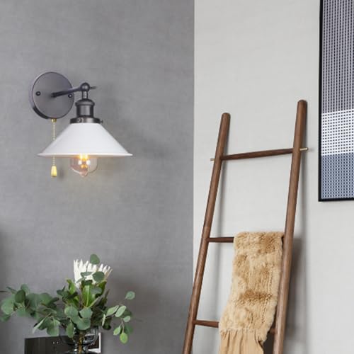 Luz de pared interior vintage E27 que soluciona la falta de espacio en la mesita