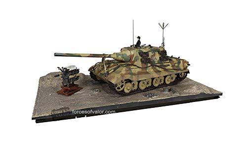 Forces Of Valor German Heavy Tank Destroyer Sd.Kfz.186 Jagdtiger (with Ferdinand Design Bogie & Road Wheel), Camouflage Forest Green FOV-801065A - 1/32 Scale Diecast Model Replica
