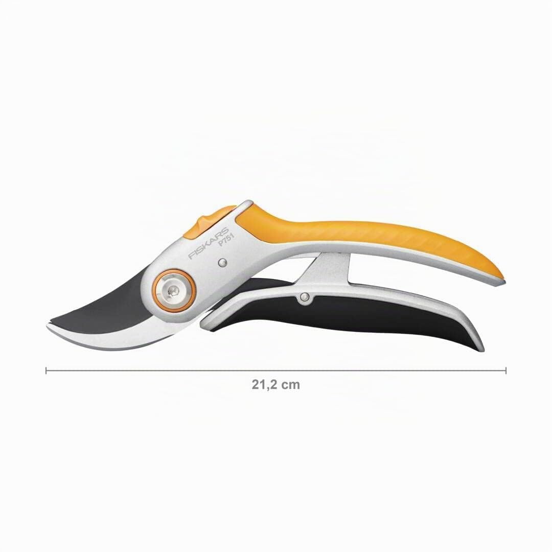 Fiskars Tijeras de jardín Bypass PowerLever para ramas y ramitas frescas, Recubrimiento antiadherente, Cuchillas de acero/Mangos de aluminio, Negro/Naranja, Plus, P751, 1057172