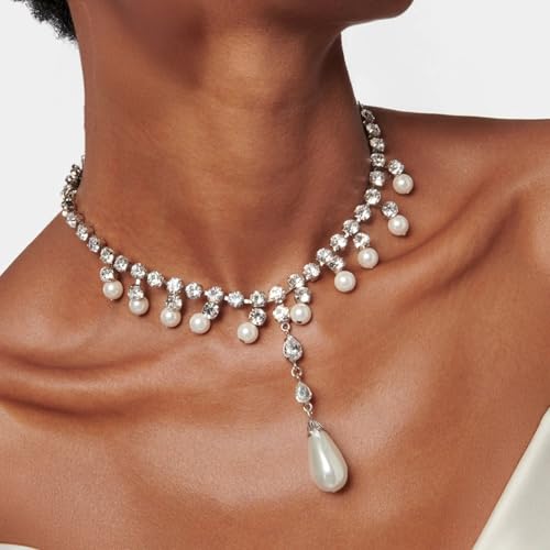 Collier perles argent résistant et ajustable pour sublimer un décolleté sans gêne
