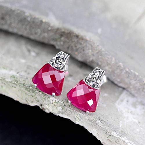 Boucles d'oreilles S925 en argent thaï fait main, le cadeau idéal avec grenat rouge facetté
