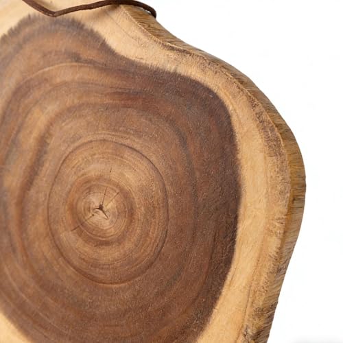 Planche de cuisine en bois épais et plateau en cercle irrégulier maison