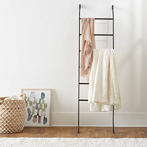 AmazonBasics Leaning Ladder Rack for Blankets or Towels