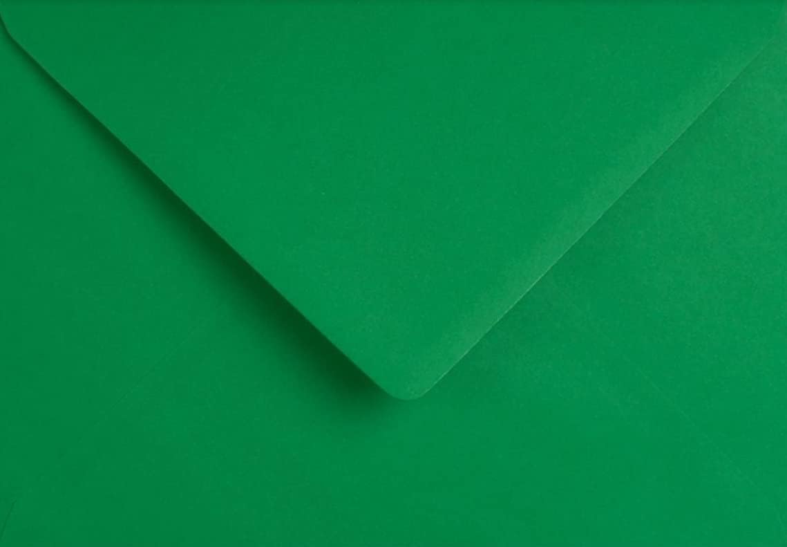 5" x 7" / 133mm x 184mm Coloured Envelopes (100gsm) Perfect for Christmas Cards, Greeting Cards, Wedding Invitations, Gift vouchers and Many More- Set of 100 Envelopes (Dark Green)