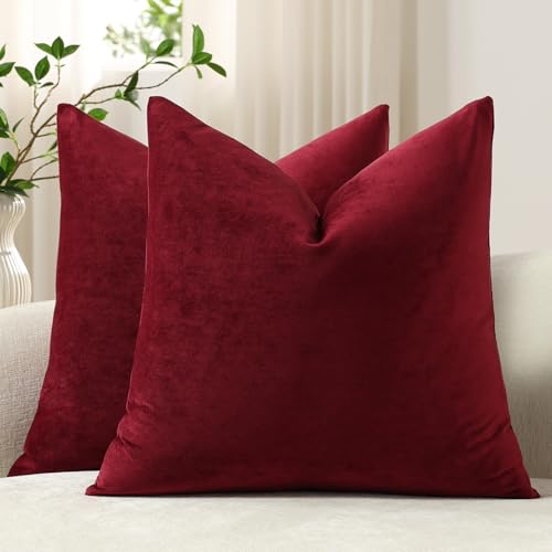 DEZENE Throw Pillow Covers 18x18 Wine Red: Pack of 2 Cozy Soft Velvet Square Modern Luxury Decorative Throw Pillow Cases for Christmas Sofa Couch Living Room Bed Home Decor