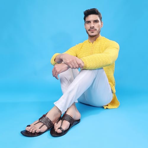 Image of Men's Kolhapuri chappals Leather hardcrafted Stylish,Ethinicwear & Dailywear Designed with Excellence 100% Comfortable.
