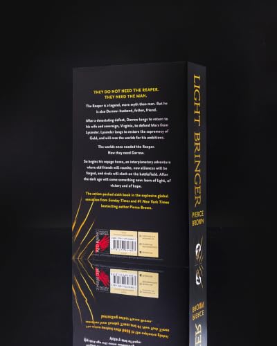 Image of Light Bringer (B PB): the utterly addictive sixth book in the globally bestselling dystopian science fiction series RED RISING (Red Rising Series)
