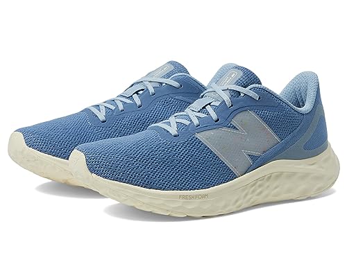 New Balance Women's Fresh Foam Arishi V4 Running Shoe, Mercury Blue/Angora Fuzz, 6.5 Wide