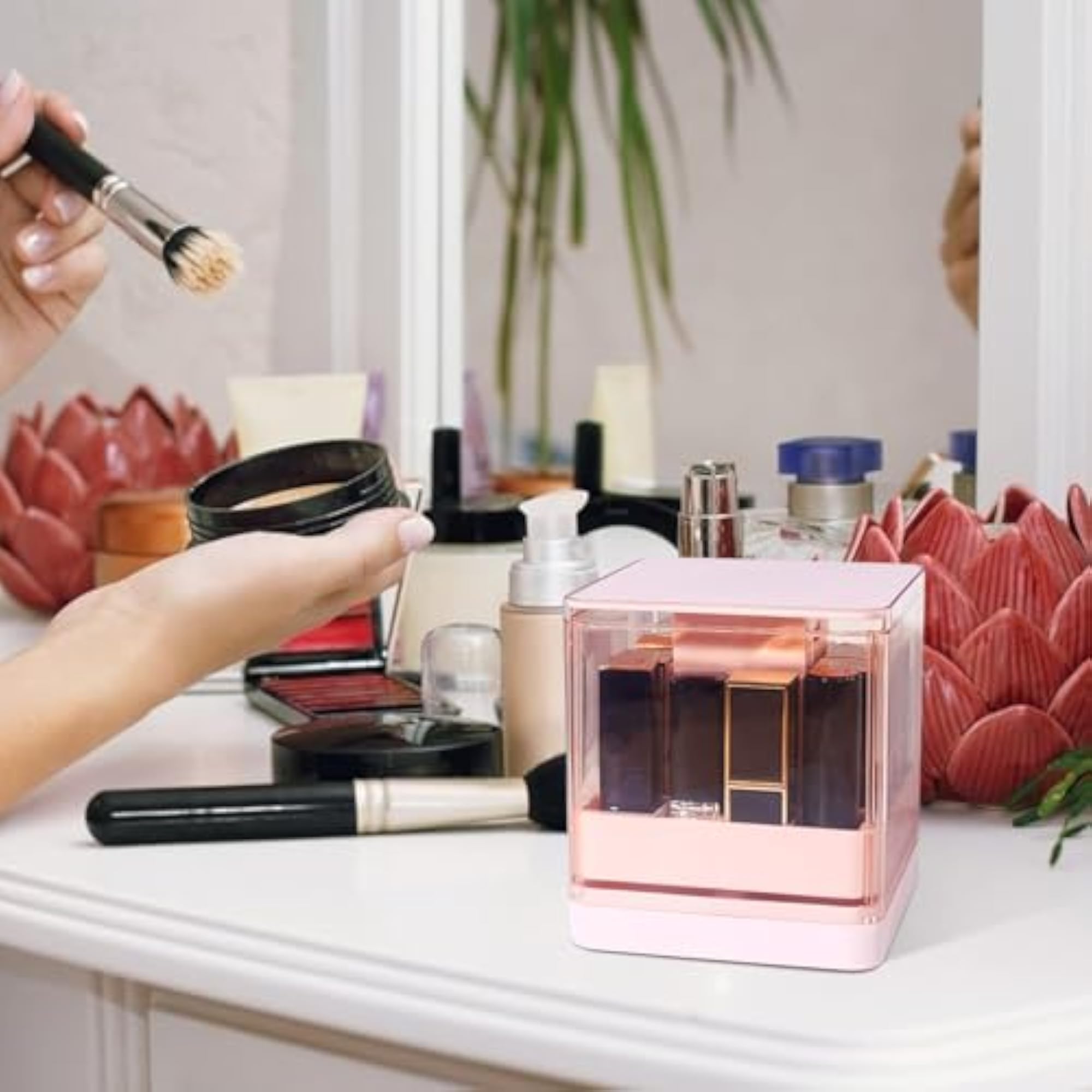 Push Up Lipstick Organizer, 12-Slot Dustproof Storage Box