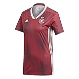 Dieses Fußballtrikot ist Teil der offiziellen Auswärtsausrüstung der deutschen Fußballnationalmannschaft der Frauen und wird von den Nationalspielerinnen getragen, wenn sie um den dritten Stern kämpfen.