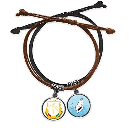 Pulsera de Guinea con emblema nacional africano el regalo de cuero ideal