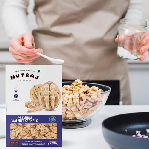 Image of Nutraj California Walnut Kernels Without Shell 800g (200g x 4) Pack | Akhrot Giri |Dry Fruits | Nuts | Grocery Items.