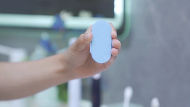 Watch smart toothbrush holder on Amazon Live