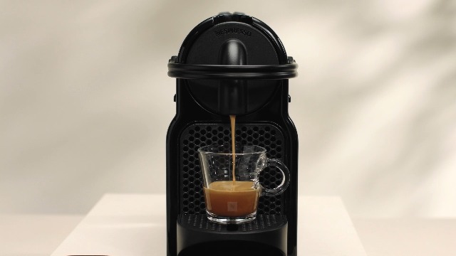 De'Longhi Nespresso Inissia Koffiecupmachine - Zwart - EN80.B