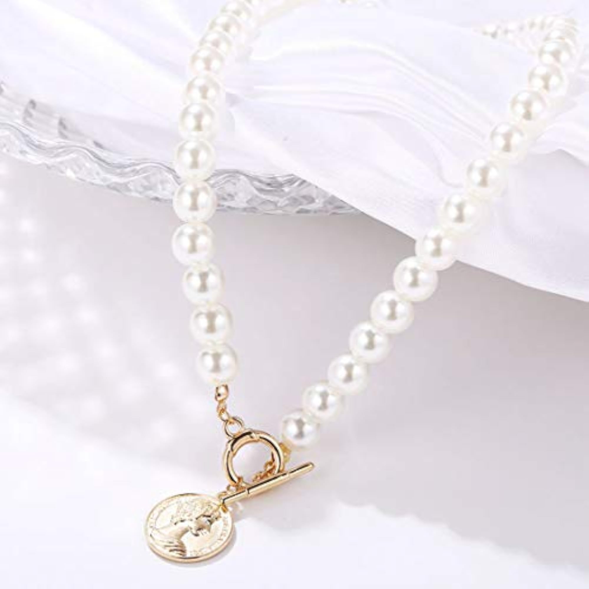 Men's Stylish Pendant Necklace in Silver Tone