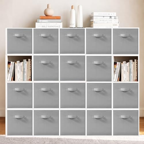 Boîtes de rangement cubiques en tissu pour créer un intérieur serein et bien ordonné