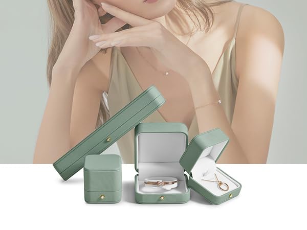 Gorgeous Bracelet Gift Box Bracelet Holder Velvet Bracelet Display Box Bracelet Boxes Small Jewelry Gift Box Bracelet Jewelry Box Velvet Interior Bangle Bracelet Storage (Green)
