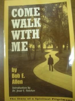 Paperback Come Walk With Me Book