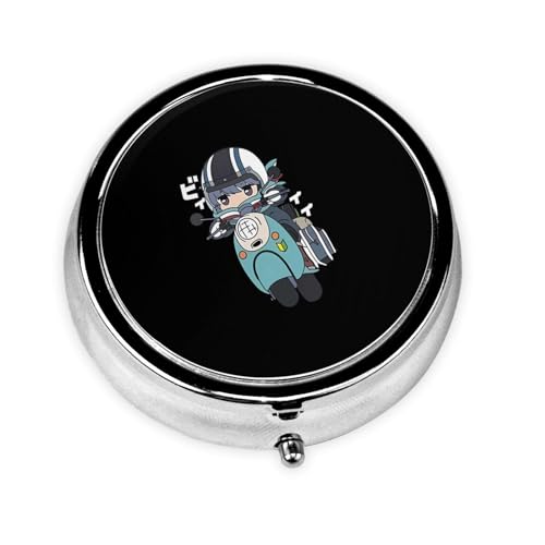 ピルケース ゆるキャン 薬ケース 丸型 3段分割 円形薬入れ 丸いミニ薬箱 錠剤ケース 小物入れ サプリケース 多機能 密閉 耐湿 収納ケース 仕切り付き 携帯型 飲み忘れ防止 旅行 出張 家庭用 薄型 軽量 耐久性 直径4.6cm