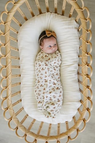 Image of Mebie Baby Autumn Bloom Muslin Swaddle, Modern and Neutral Swaddle Blanket for Baby Girl or Boy, Soft Baby Blankets, Newborn Swaddle Blanket, 0-3 Month, Comfy Wrap, Baby Essentials & Gifts