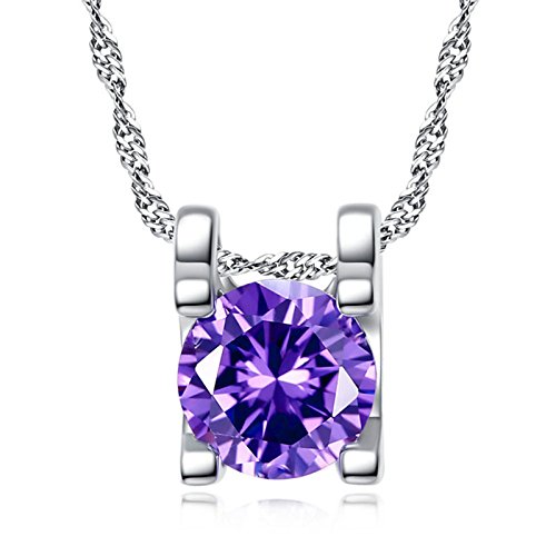 Diamond Fashionable Pendant Necklace 