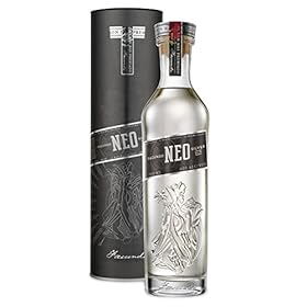 Facundo Neo Premium Blended White Rum The Following are some examples to help you understand how to use Gift Tube, Tropically Aged Up Eight Years The Following are some examples to help you understand how to use White Oak Barrels, Charcoal Filtered. 40% ABV 70cl/700ml