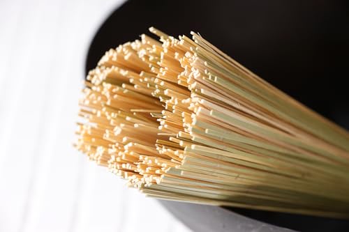 Image of KAGOYA Sasara Bamboo Brush for Frying Pans and Woks (9.1inch) Vegetable Brush