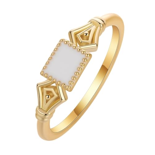 Bague zircon blanc carré et or géométrique pour sublimer vos tenues de bureau