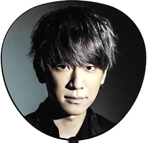 Amazon.co.jp: 小山慶一郎 NEWS LIVE TOUR 2020 STORY グッズ うちわ