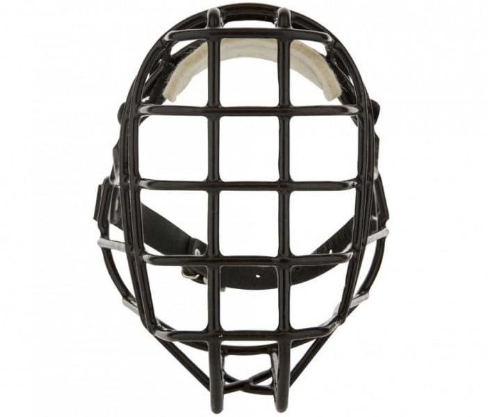 Muselière en Fer caoutchouté Noir Type Tchèque pour Berger Allemand Femelle