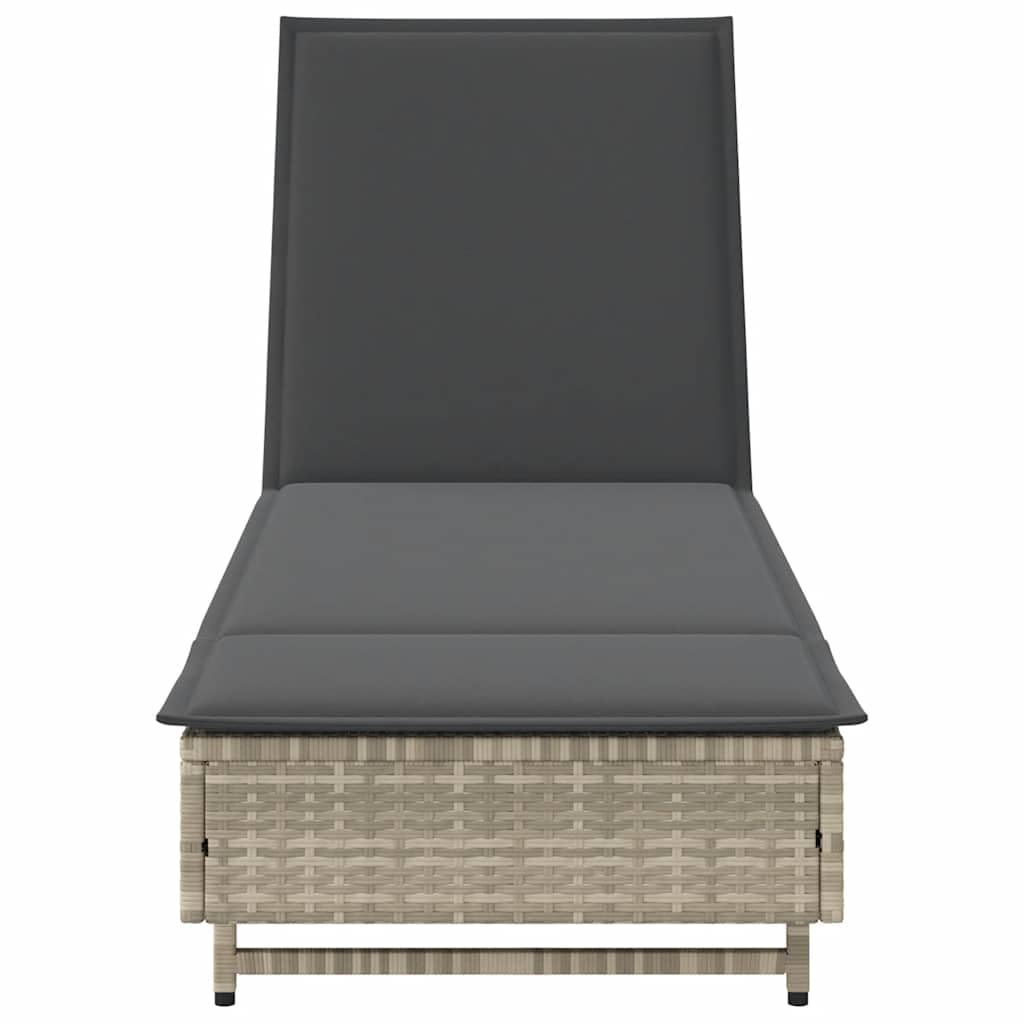 Lettino Prendisole con Ruote e Cuscino Polyrattan Grigio Chiaro Relax da Piscina con Schienale Regolabile 3 Posizioni Ruote per Giardino e Campeggio Resistente UV
